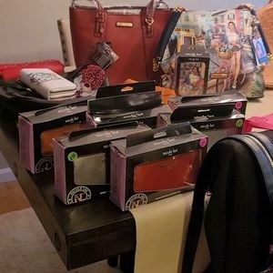 Meet your Posher, Tita's